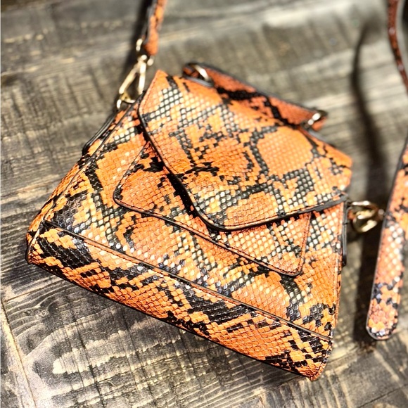 Handbags - Snake Print Crossbody Bag